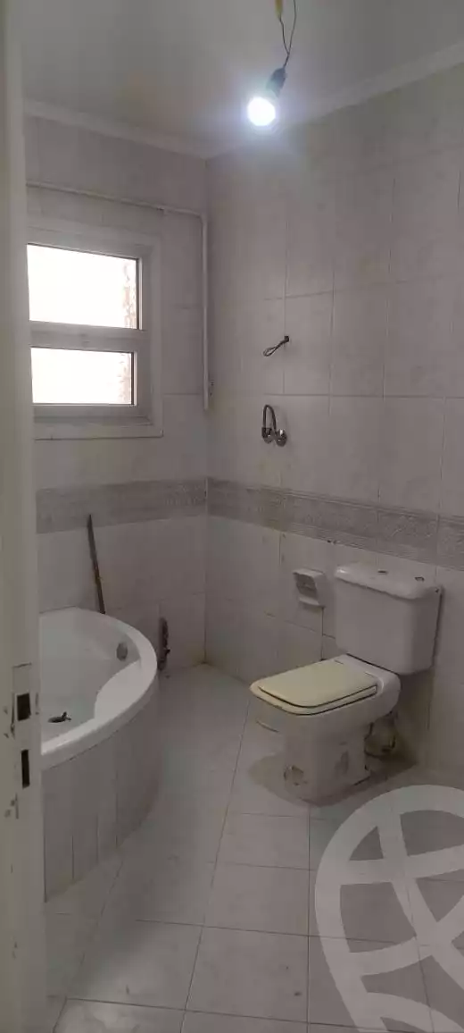 https://aqarmap.com.eg/ar/listing/5646609-for-sale-cairo-6th-of-october-el-ahyaa-neighborhood-3rd-omar-ibn-el-khattab-st
