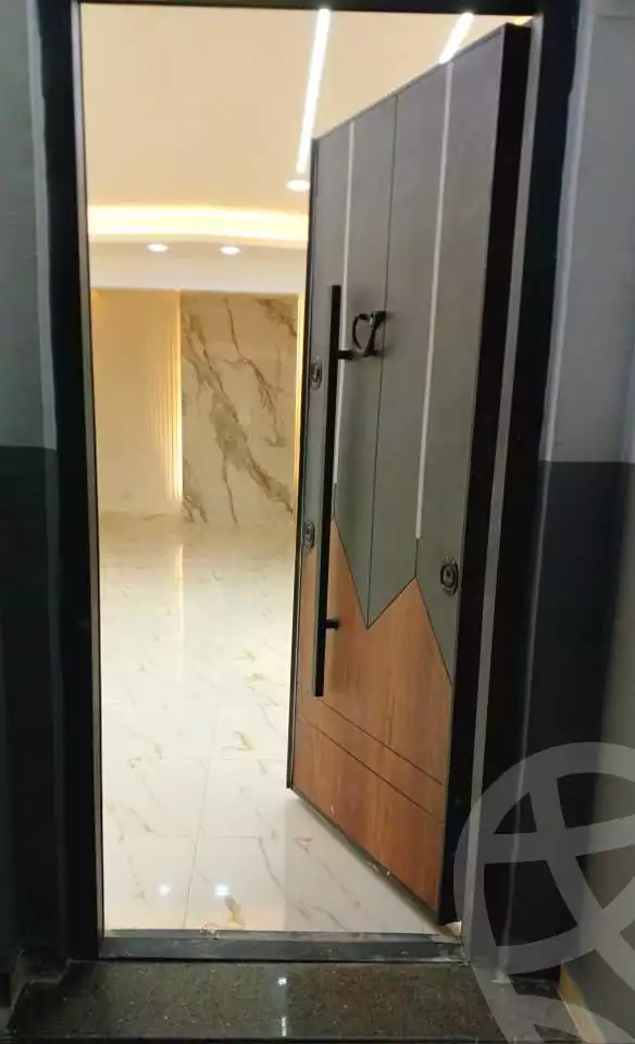 https://aqarmap.com.eg/en/listing/5648473-for-sale-alexandria-miami-shr-jml-bd-lnsr