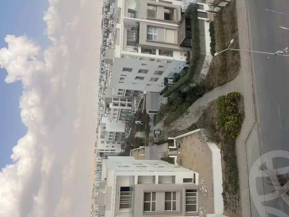 https://aqarmap.com.eg/en/listing/5969460-for-rent-cairo-new-cairo-compounds-hyde-park-centre-ville-hyde-park