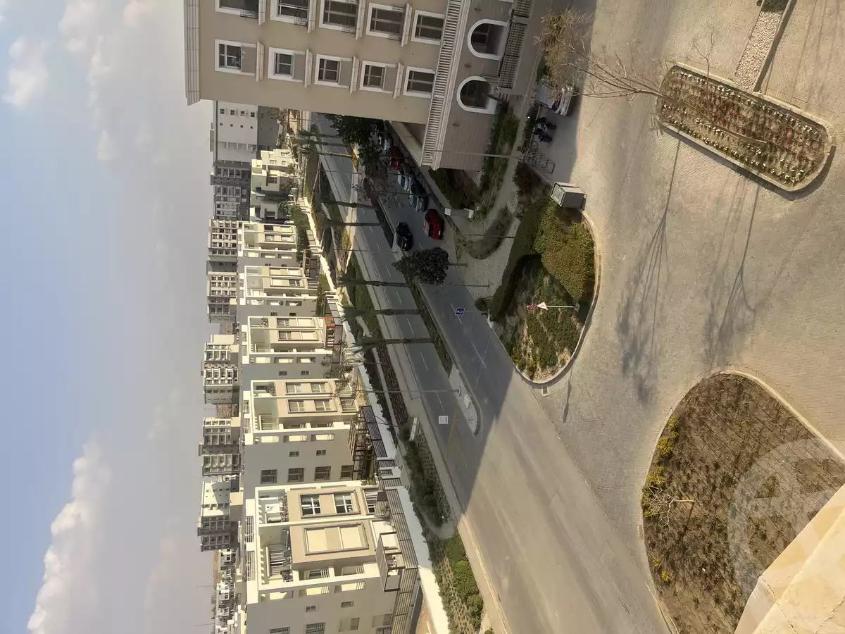 https://aqarmap.com.eg/en/listing/5969460-for-rent-cairo-new-cairo-compounds-hyde-park-centre-ville-hyde-park
