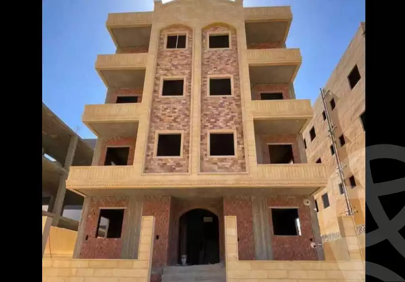 https://aqarmap.com.eg/en/listing/5648868-for-sale-cairo-badr-city-hai-el-ashgar-featured-neighborhood-bait-el-watan-rd