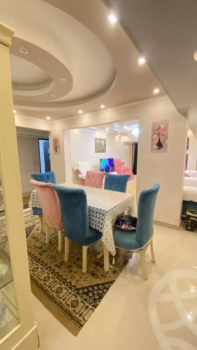 https://aqarmap.com.eg/ar/listing/5649540-for-sale-cairo-el-haram-shareaa-khatem-el-morsalen