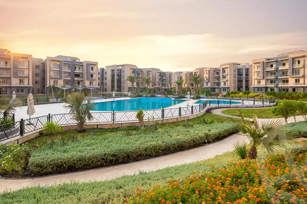 https://aqarmap.com.eg/en/listing/5649994-for-sale-cairo-new-cairo-compounds-galleria-moon-valley