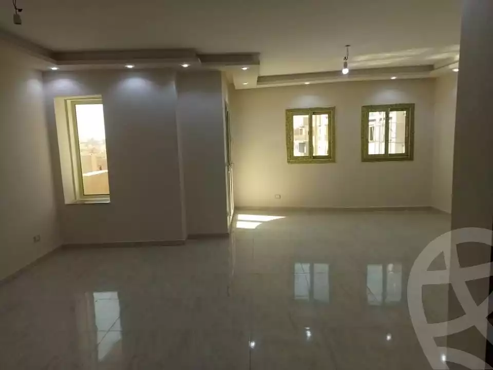 https://aqarmap.com.eg/ar/listing/5653831-for-rent-cairo-mokattam-lhdb-l-ly