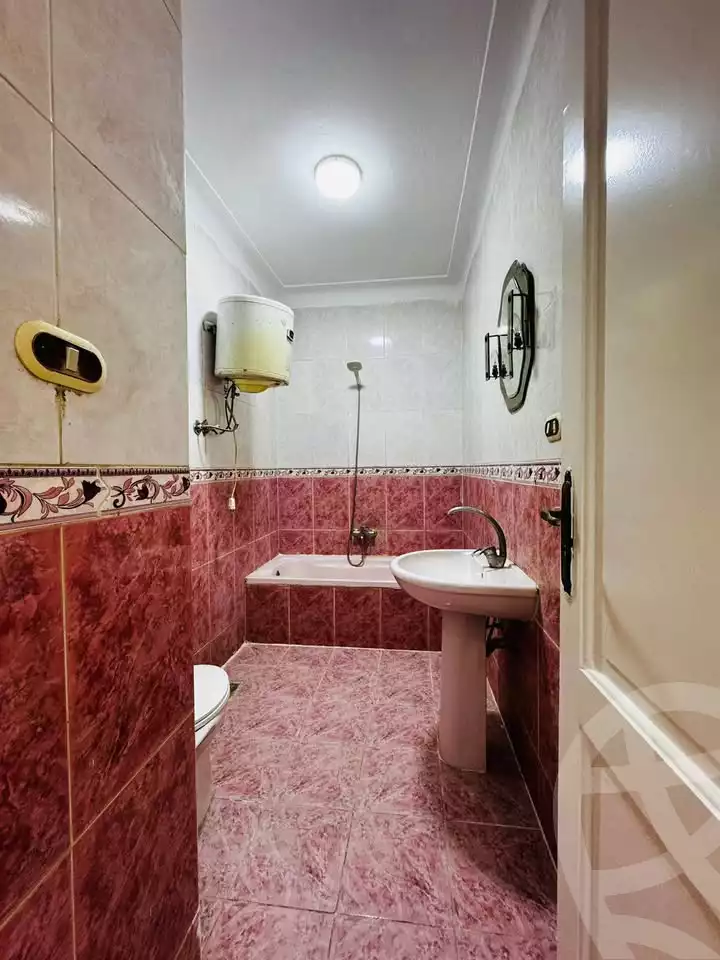 https://aqarmap.com.eg/en/listing/5654907-for-sale-alexandria-l-jmy-shataa-el-nakheel