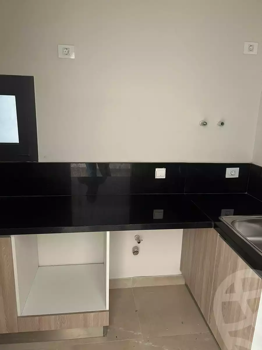 https://aqarmap.com.eg/ar/listing/5658578-for-rent-cairo-el-sheikh-zayed-city-compounds-zyd-wr-llttwyr-park-towers-zed-el-sheikh-zayed-compound