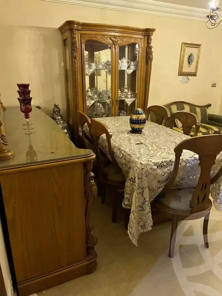 https://aqarmap.com.eg/en/listing/5658783-for-sale-alexandria-moharram-bey-shr-jll-ldswqy