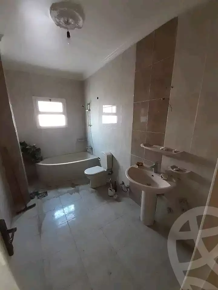 https://aqarmap.com.eg/en/listing/5658803-for-sale-cairo-al-oubour-el-hay-el-rabaa