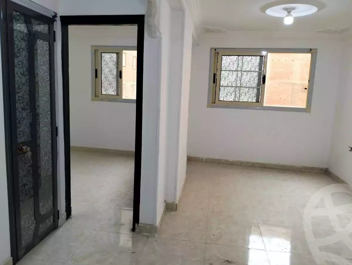 https://aqarmap.com.eg/ar/listing/5658990-for-sale-cairo-helwan-hadayek-helwan-el-eshrein-st