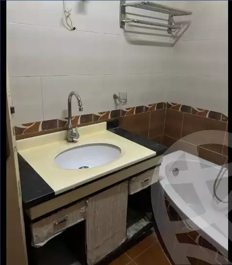 https://aqarmap.com.eg/en/listing/5659062-for-rent-cairo-el-zaytun-hlmy-lzytwn