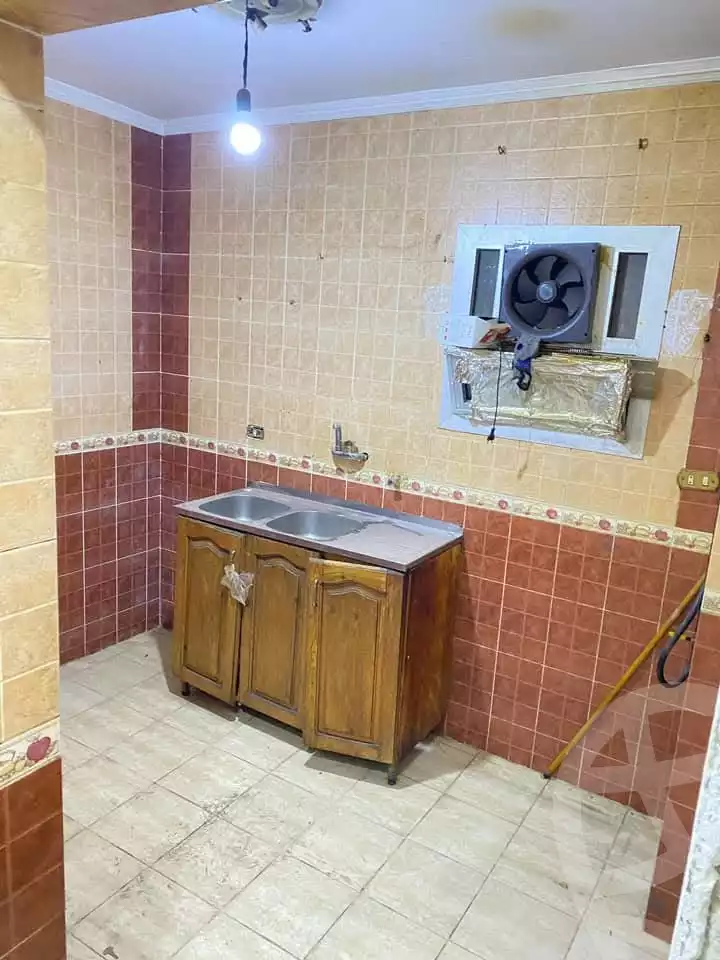 https://aqarmap.com.eg/en/listing/5661067-for-rent-cairo-ain-shams-ahmed-esmat-st
