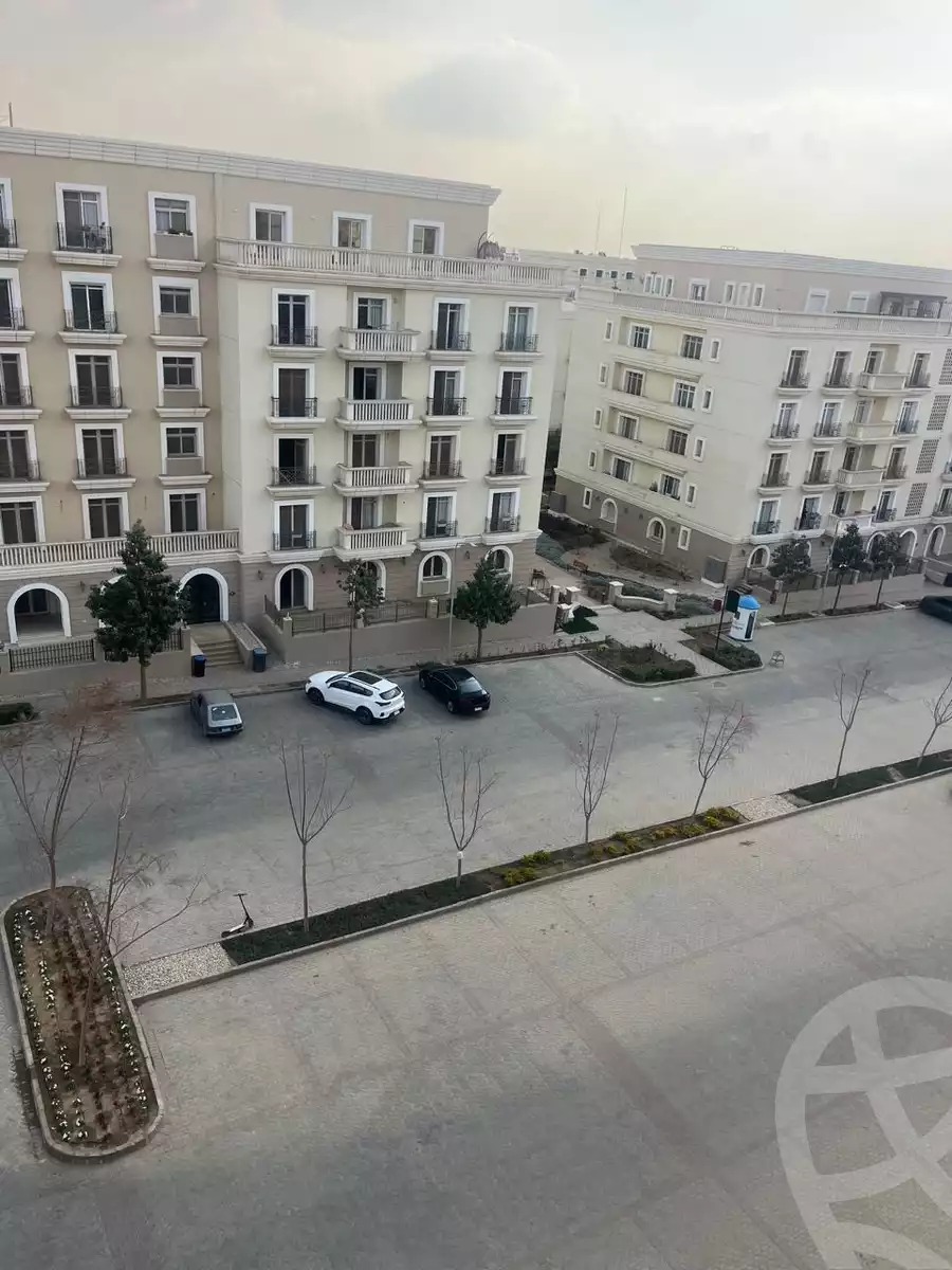 https://aqarmap.com.eg/en/listing/5663502-for-rent-cairo-new-cairo-compounds-hyde-park-centre-ville-hyde-park