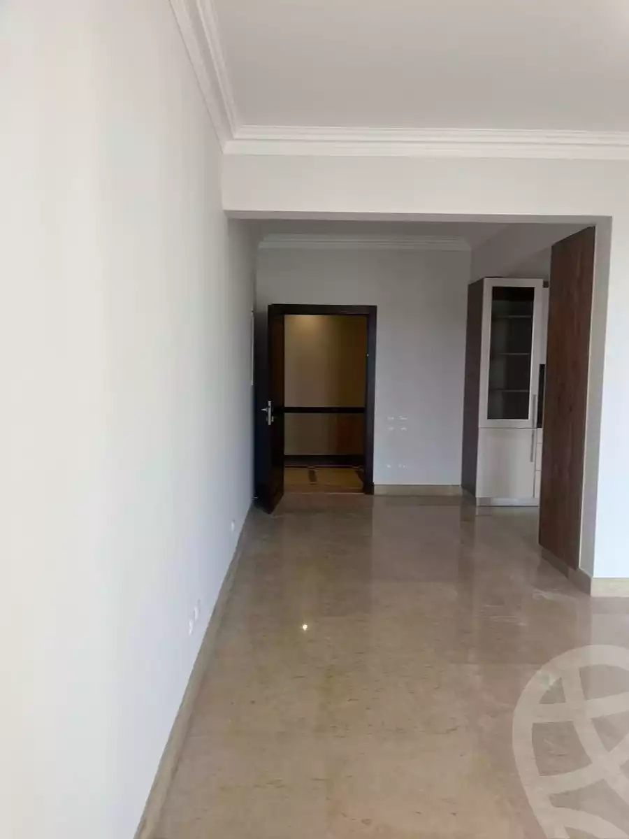 https://aqarmap.com.eg/en/listing/5663502-for-rent-cairo-new-cairo-compounds-hyde-park-centre-ville-hyde-park