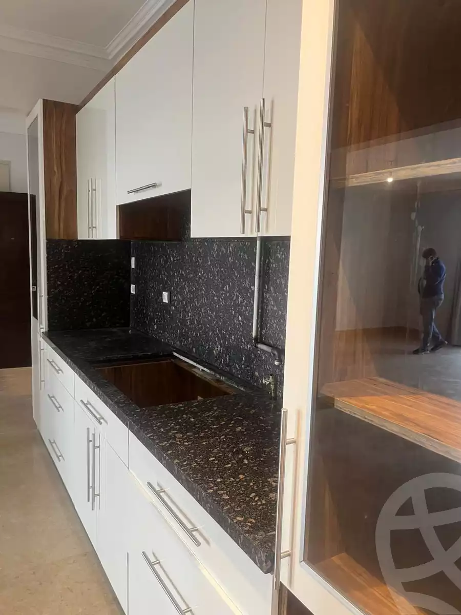 https://aqarmap.com.eg/en/listing/5663502-for-rent-cairo-new-cairo-compounds-hyde-park-centre-ville-hyde-park