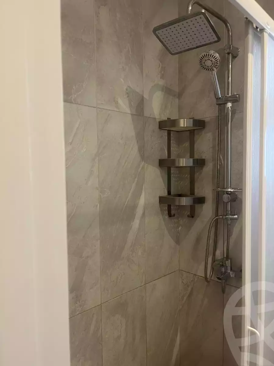 https://aqarmap.com.eg/en/listing/5663502-for-rent-cairo-new-cairo-compounds-hyde-park-centre-ville-hyde-park
