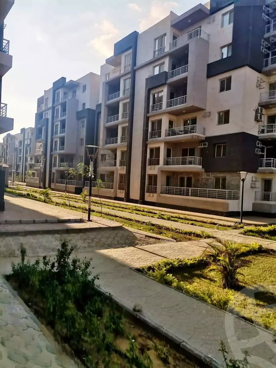 https://aqarmap.com.eg/en/listing/5664105-for-sale-cairo-el-sheikh-zayed-city-compounds-dr-msr