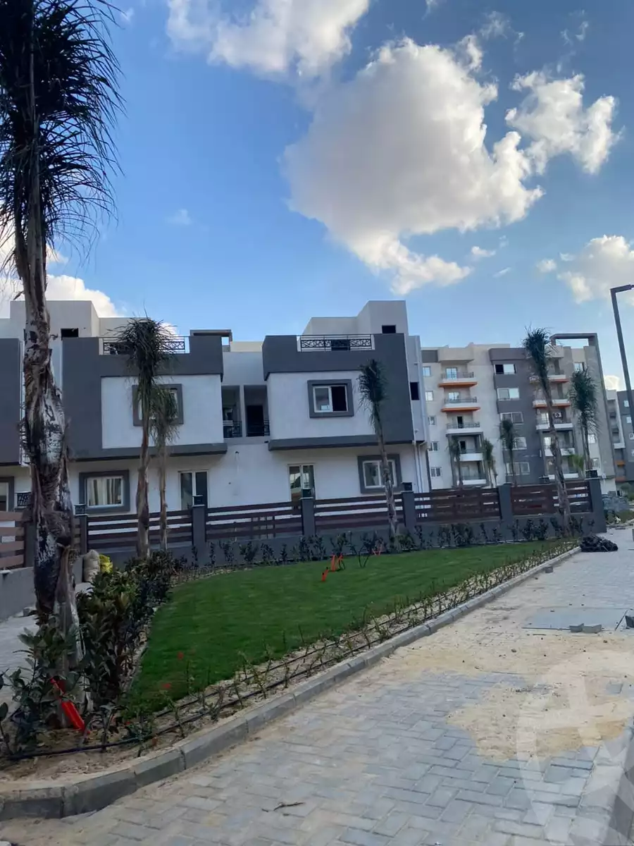 https://aqarmap.com.eg/en/listing/5664905-for-sale-cairo-6th-of-october-hadaeq-october-kmbwnd-fy-hdyq-ktwbr-rwk-ydn-blz-lbtl-jrwb