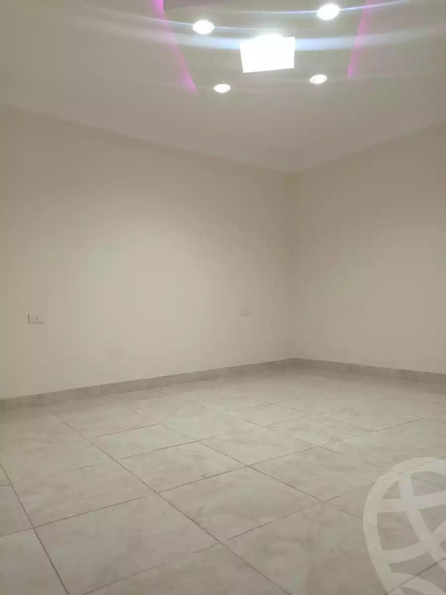 https://aqarmap.com.eg/en/listing/5665300-for-sale-cairo-helwan-hadayek-helwan-nile-corniche-st