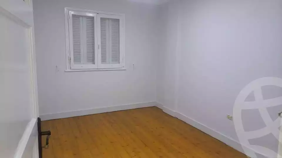 https://aqarmap.com.eg/ar/listing/5666526-for-sale-alexandria-sydy-bshr-sydy-bshr-bhry-shr-mhmwd-l-yswy