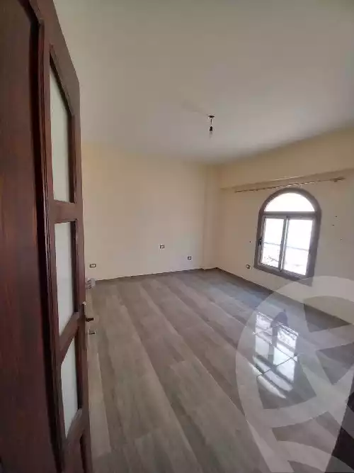 https://aqarmap.com.eg/en/listing/5666349-for-sale-cairo-el-sheikh-zayed-city-el-hay-elasher-street-100