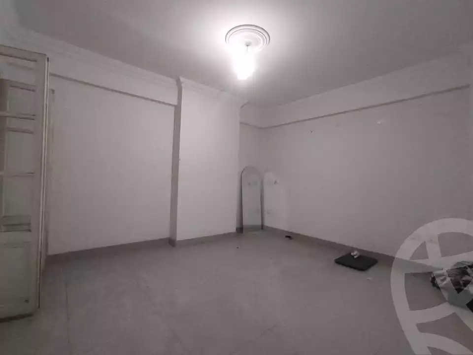 https://aqarmap.com.eg/en/listing/5671650-for-sale-alexandria-camp-cesar-port-said-street