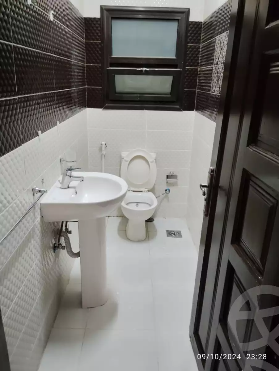https://aqarmap.com.eg/en/listing/5672102-for-rent-cairo-6th-of-october-el-ahyaa-neighborhood-1st-sixth-neighborhood