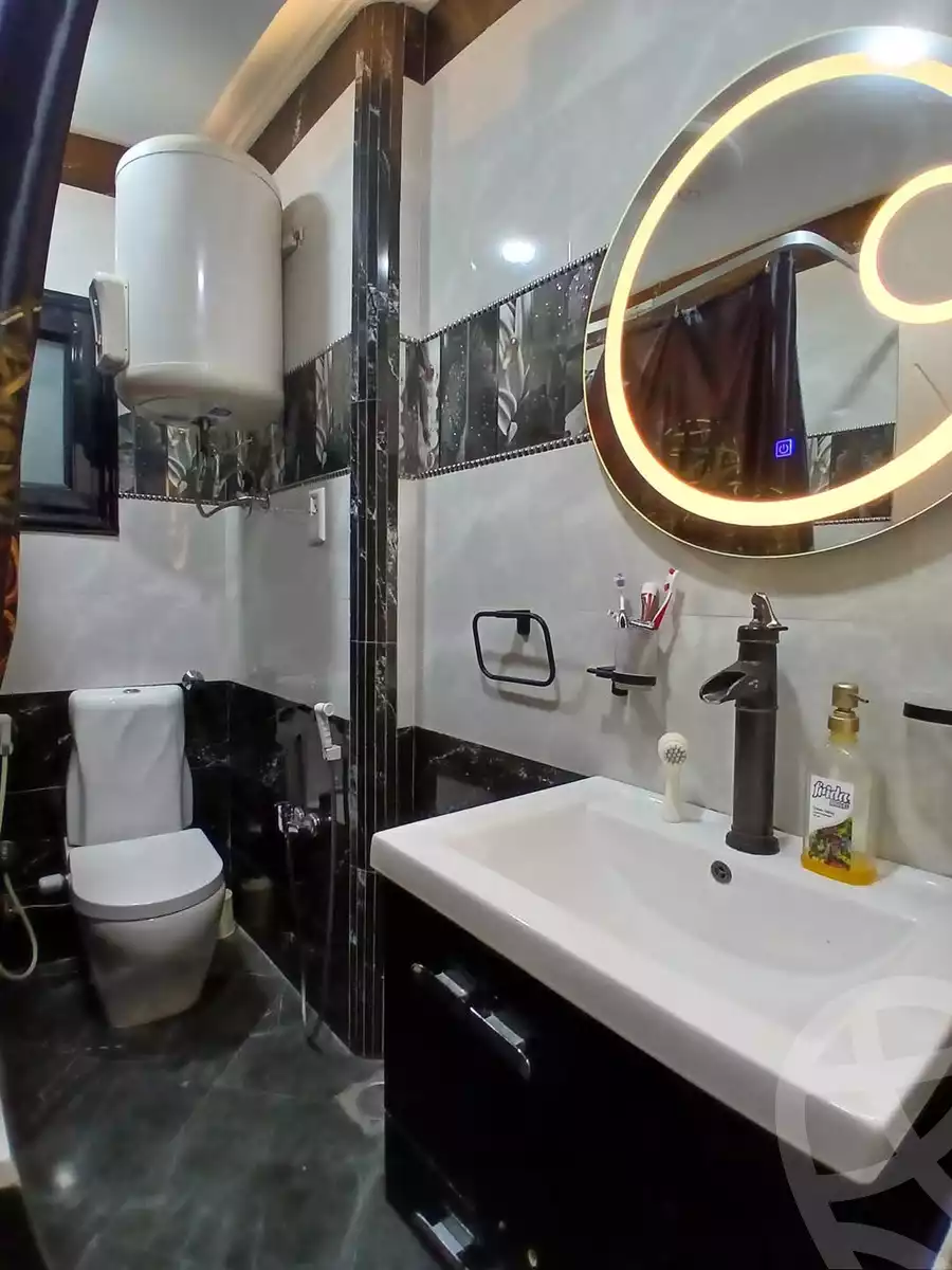 https://aqarmap.com.eg/en/listing/5679189-for-sale-alexandria-el-montazah-mohammed-naguib-square