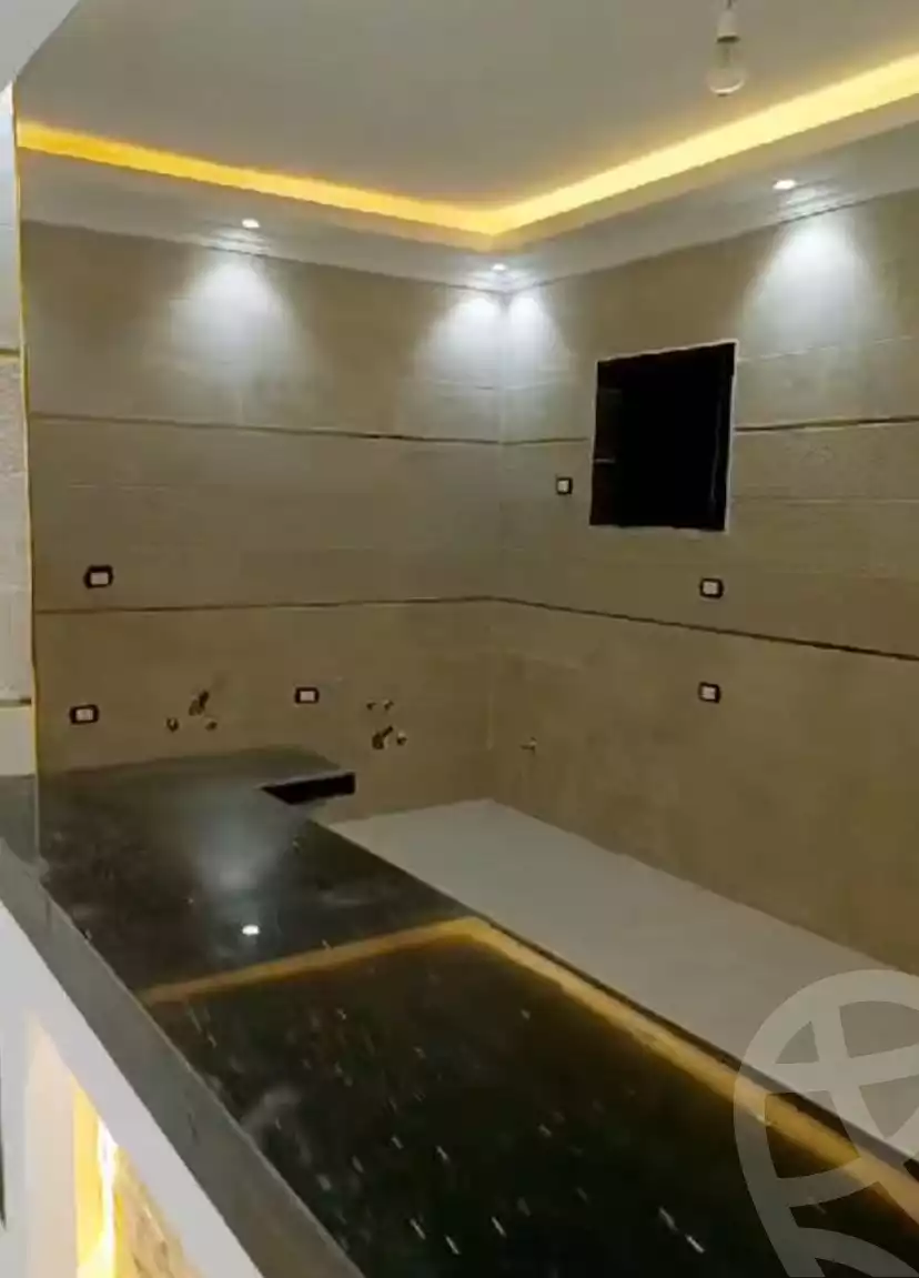 https://aqarmap.com.eg/ar/listing/5680968-for-sale-cairo-el-haram-shareaa-khatem-el-morsalen