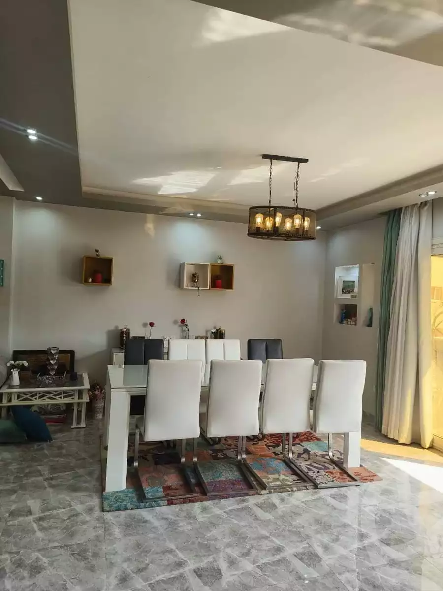 https://aqarmap.com.eg/ar/listing/5682108-for-sale-cairo-6th-of-october-el-ahyaa-neighborhood-2nd-dr-moustafa-mosharafa-st