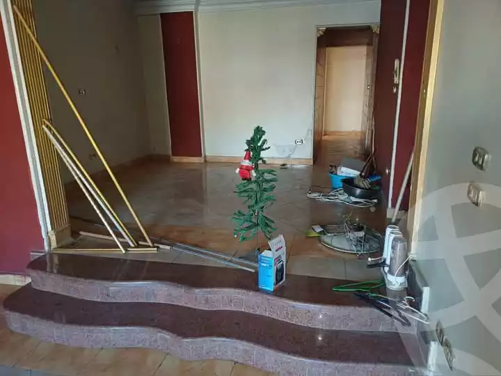 https://aqarmap.com.eg/ar/listing/5683958-for-rent-cairo-mokattam-lhdb-l-ly-shareaa-9