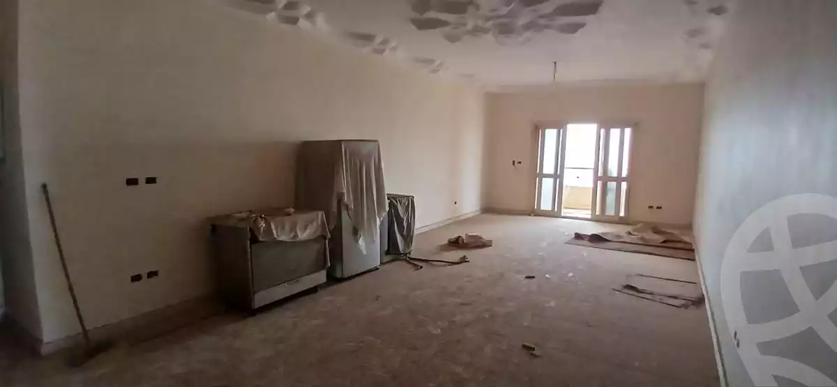 https://aqarmap.com.eg/ar/listing/5683967-for-sale-cairo-el-sheikh-zayed-city-compounds-el-khamayel