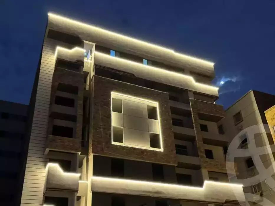 https://aqarmap.com.eg/ar/listing/5539115-for-sale-cairo-mokattam-el-hadabah-el-wosta-el-mantaqa-el-talta-el-hadaba-al-wosta-road