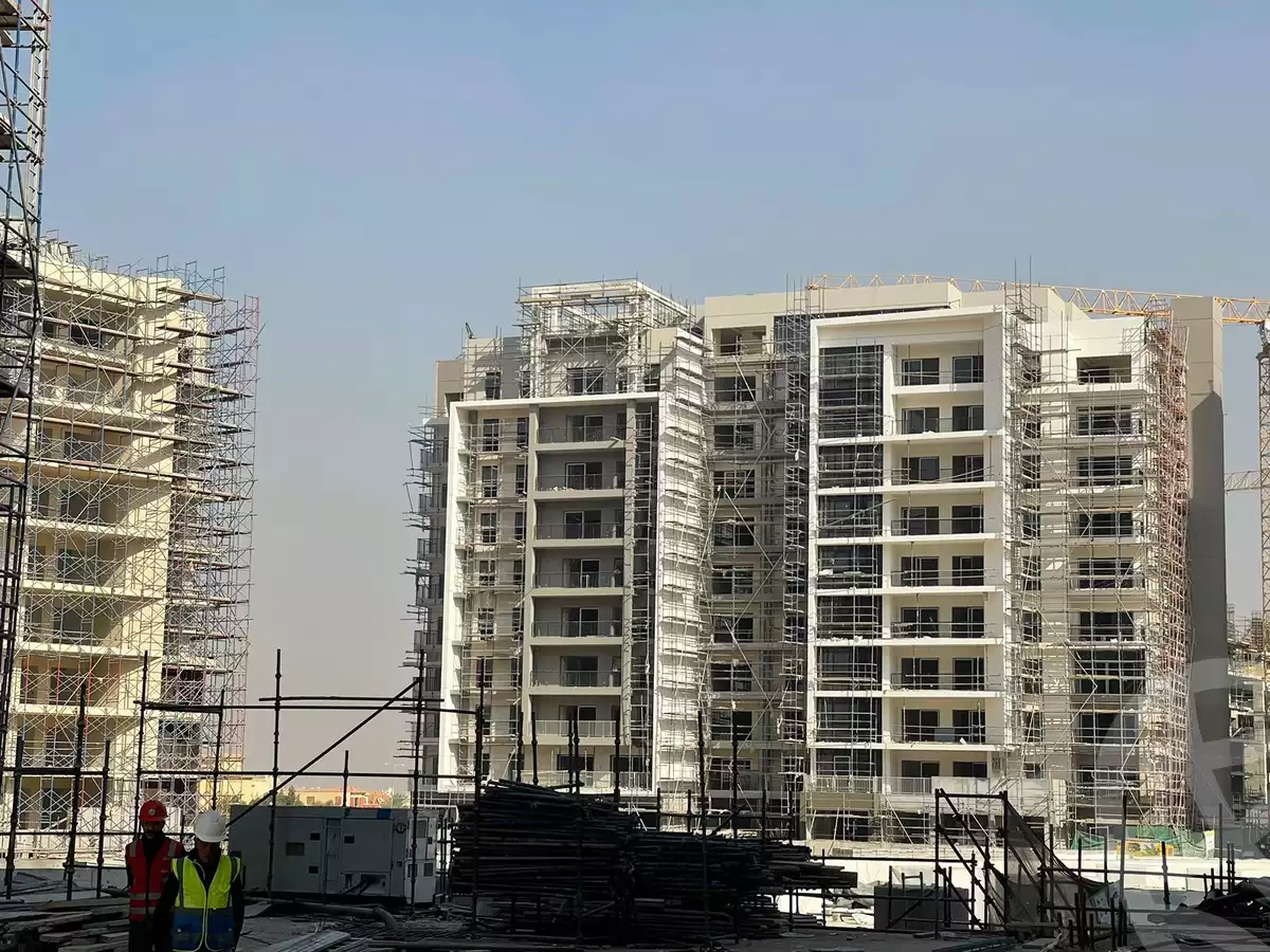 https://aqarmap.com.eg/en/listing/5685889-for-sale-cairo-el-sheikh-zayed-city-compounds-zyd-wr-llttwyr-z-tower