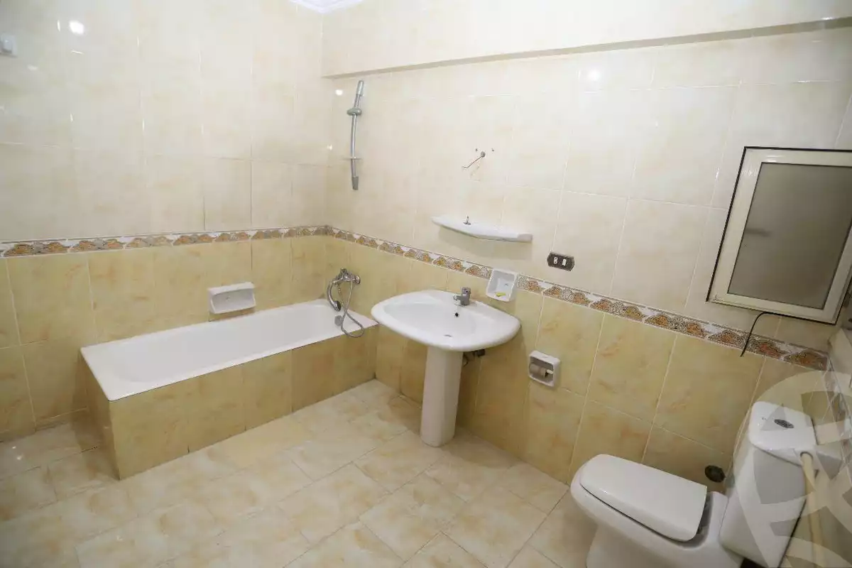 https://aqarmap.com.eg/en/listing/5689878-for-rent-alexandria-zezenia-ibrahim-el-attar-st