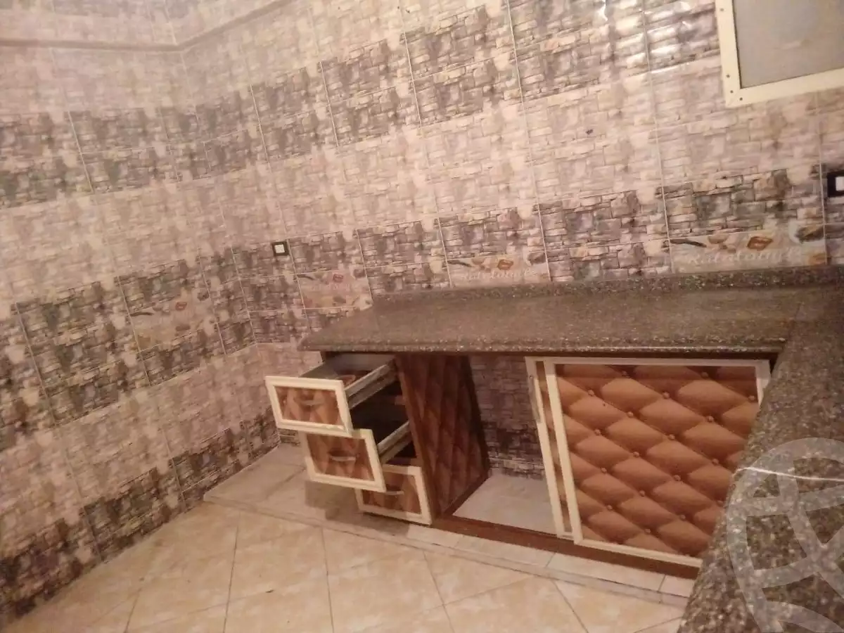 https://aqarmap.com.eg/ar/listing/5690350-for-rent-alexandria-l-jmy-el-kilo-21