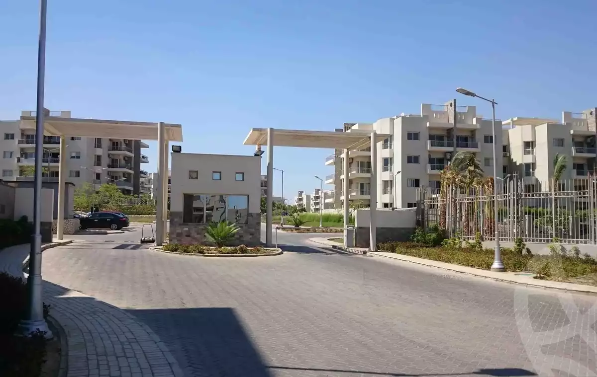 https://aqarmap.com.eg/en/listing/5692216-for-sale-cairo-el-sheikh-zayed-city-compounds-dh-drys