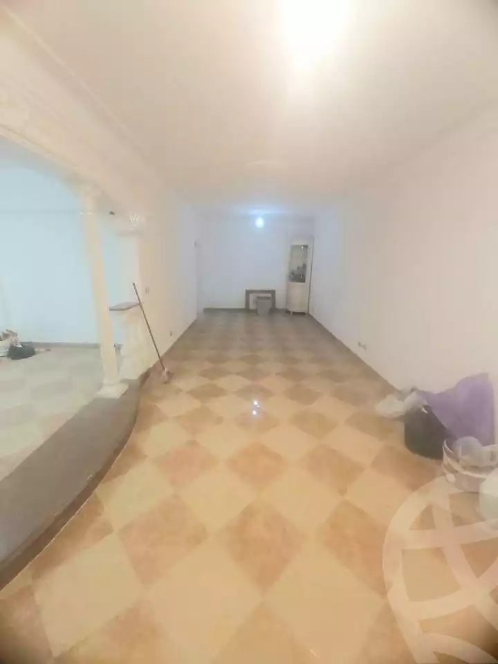 https://aqarmap.com.eg/en/listing/5697444-for-sale-alexandria-ganaklis-el-arwam-church-st