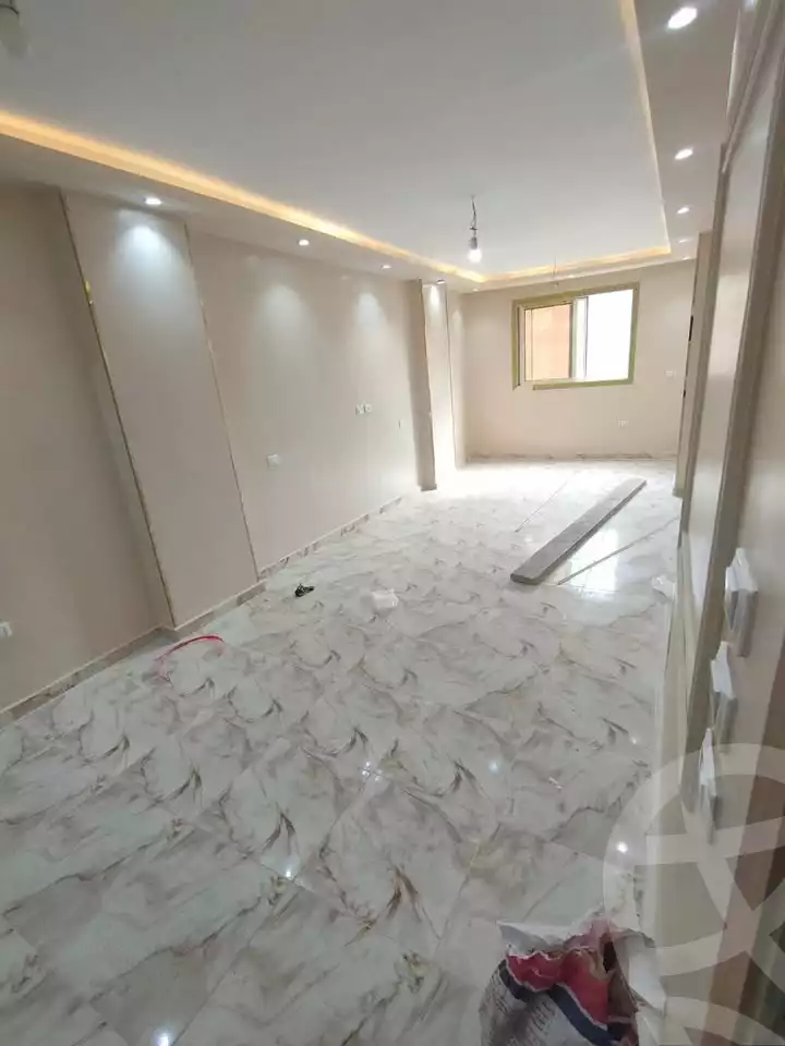 https://aqarmap.com.eg/ar/listing/5698323-for-sale-cairo-helwan-hadayek-helwan-el-khashab-canal