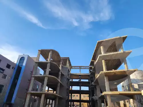 https://aqarmap.com.eg/en/listing/5698498-for-sale-cairo-new-cairo-90th-street-south-teseen-st