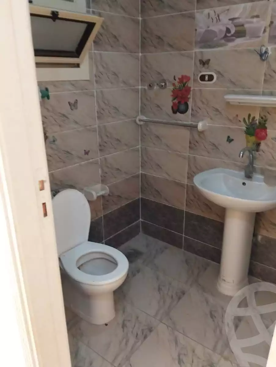 https://aqarmap.com.eg/en/listing/5698706-for-sale-alexandria-l-jmy-bw-ywsf-hosni-mubarak-st