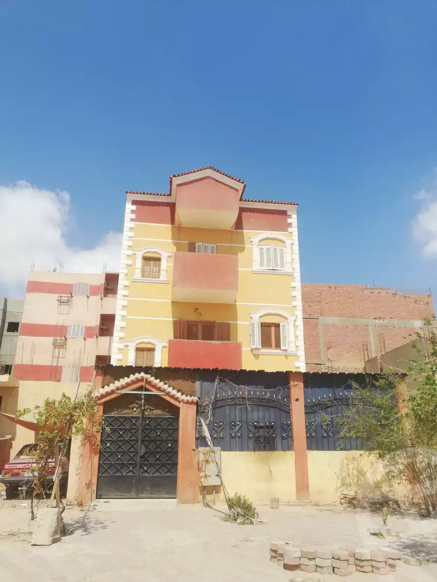 https://aqarmap.com.eg/en/listing/5701011-for-sale-cairo-6th-of-october-hadaeq-october-ebni-betak-4