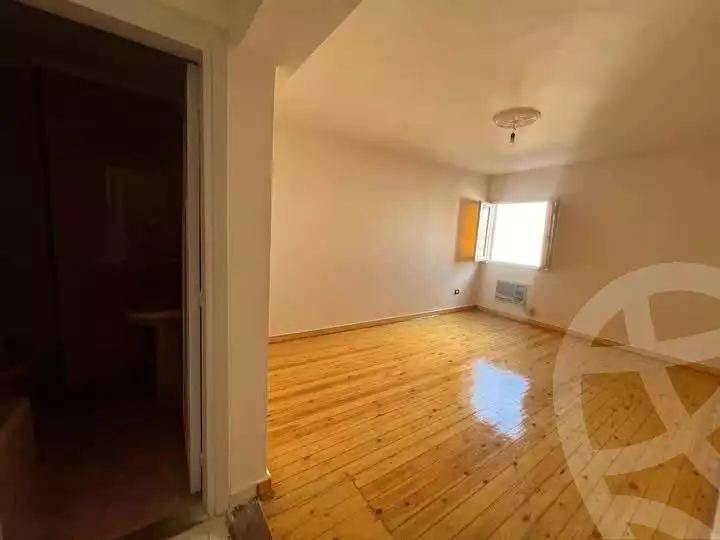 https://aqarmap.com.eg/ar/listing/5701355-for-rent-alexandria-ganaklis-shr-bw-qyr-tryq-lhry