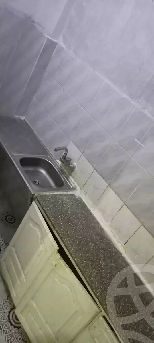 https://aqarmap.com.eg/en/listing/5701662-for-rent-alexandria-l-jmy-lbytsh-el-hay-st
