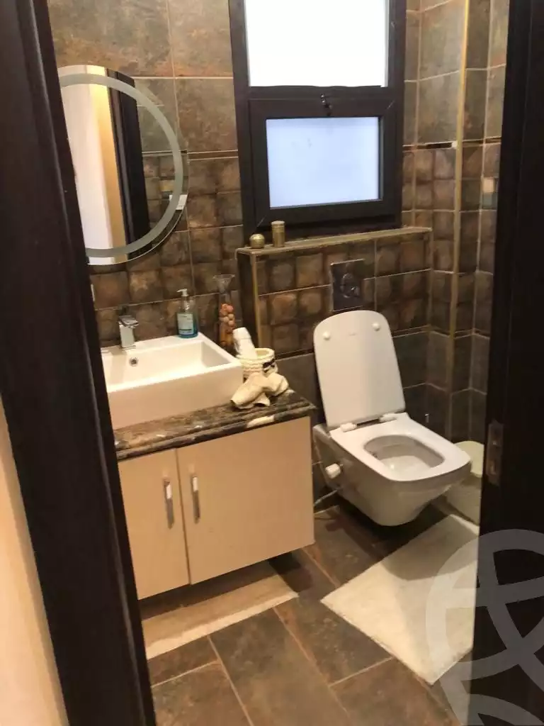 https://aqarmap.com.eg/en/listing/5702662-for-rent-cairo-el-sheikh-zayed-city-compounds-kmbwnd-wyst-twn-swdyk