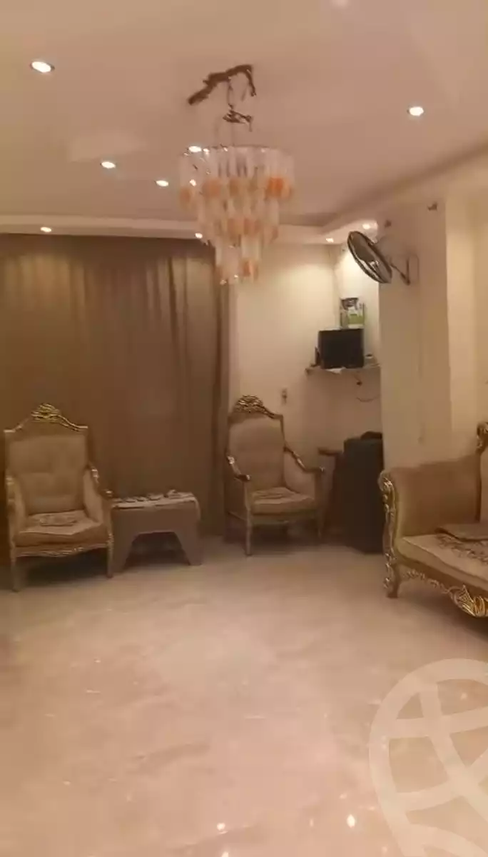 https://aqarmap.com.eg/ar/listing/5703342-for-sale-cairo-helwan-kwrnysh-hlwn