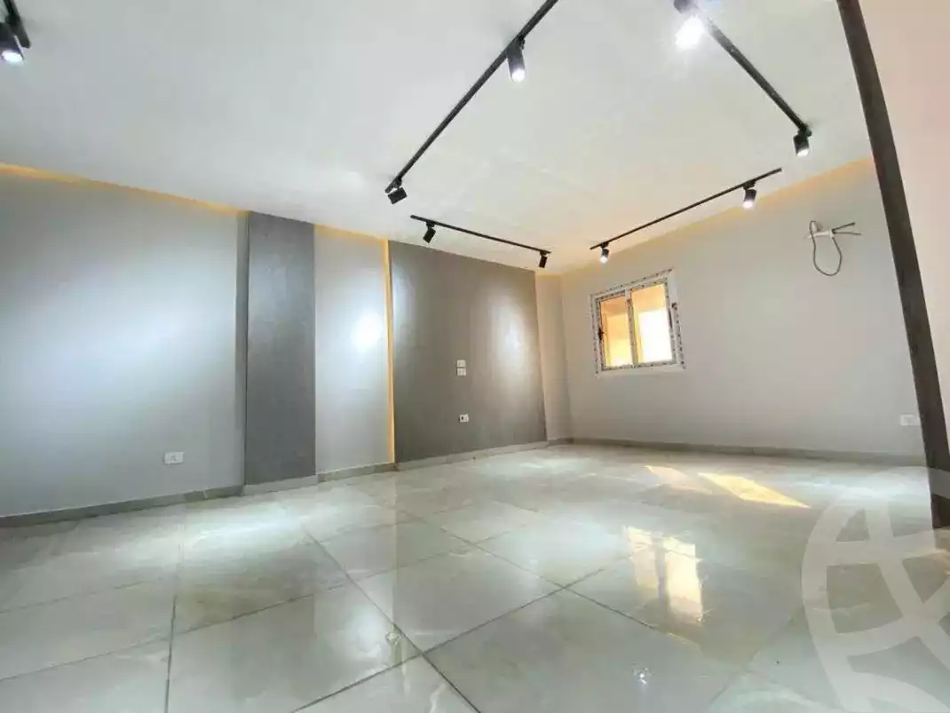 https://aqarmap.com.eg/en/listing/5704022-for-sale-cairo-mokattam-el-hadabah-el-wosta-compounds-florenta