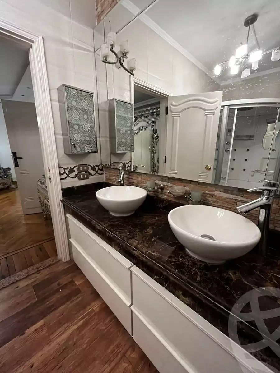 https://aqarmap.com.eg/ar/listing/5705921-for-sale-cairo-el-sheikh-zayed-city-compounds-el-rabwa