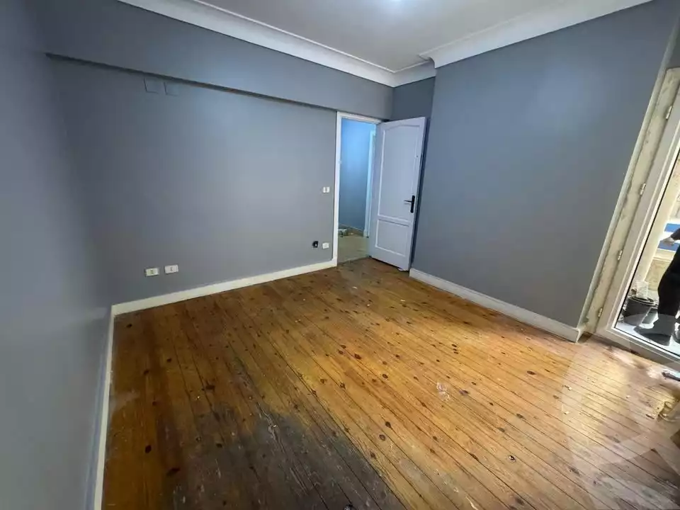 https://aqarmap.com.eg/en/listing/5706791-for-rent-alexandria-zezenia