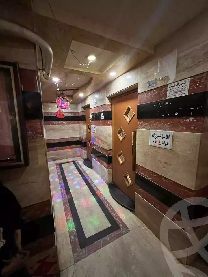 https://aqarmap.com.eg/ar/listing/5707317-for-sale-alexandria-moharram-bey-kanal-al-mahmoudeya-al-bahri-st