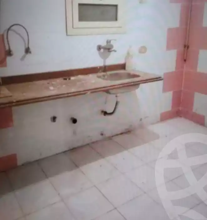 https://aqarmap.com.eg/en/listing/5707328-for-sale-alexandria-sydy-bshr-sydy-bshr-bhry-mohamed-el-srafi-st.